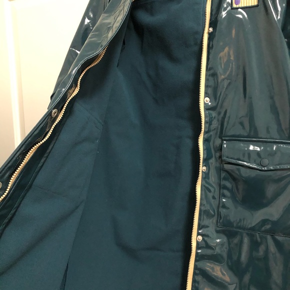 FILA teal raincoat - Picture 4 of 5